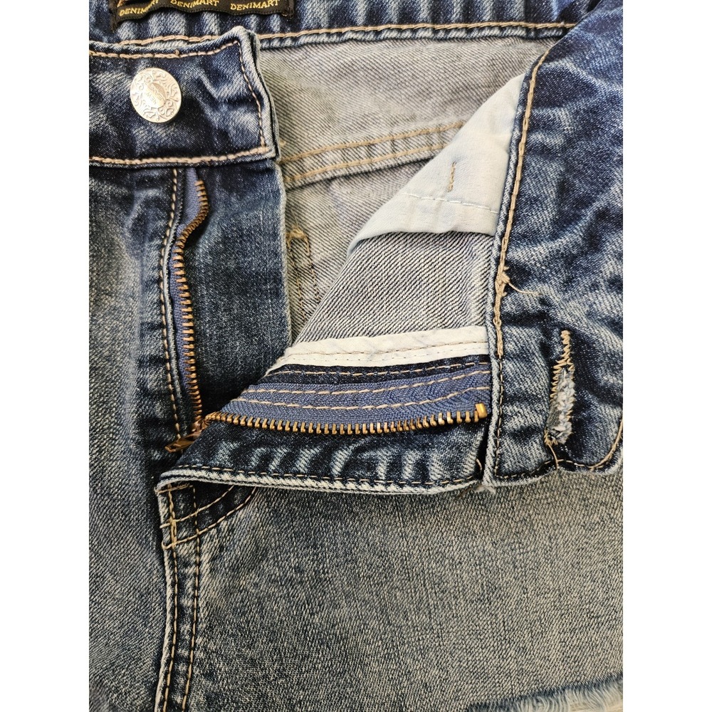 Realty Jeans Size XL/42  Blue‎ Ripped Denim Distressed Shorts (30 Inch Waist) - Picture 9 of 12